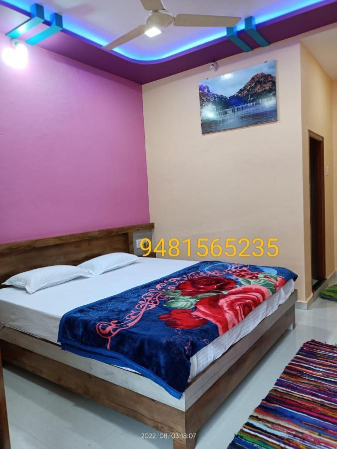 Abhi Homestay Hampi Eksteriør bilde